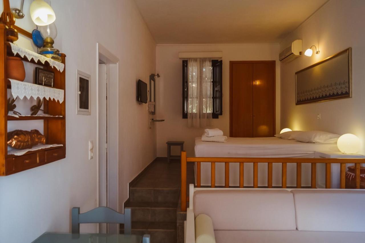 Coral Apartments Karavostasis (Folegandros) Exterior foto